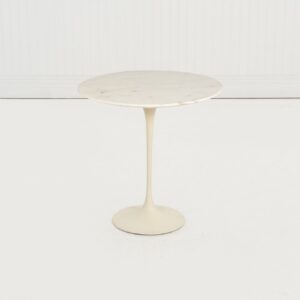Eero Saarinen for Knoll “Tulip” Side Table, c. 1960 – Early Carrara Marble Top