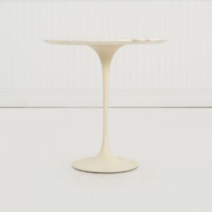 Alternative view of Eero Saarinen for Knoll “Tulip” Side Table, c. 1960 – Early Carrara Marble Top